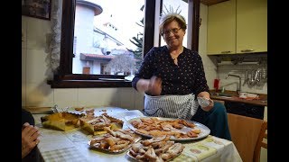 LE CHIACCHIERE  RICETTE DELLA NONNA MARIA [upl. by Atilegna349]