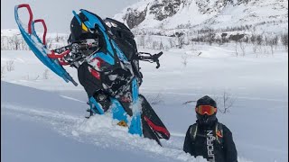 Lynx Boondocker RE850 Shorty  Riksgränssen Snowmobiling  2022 [upl. by Schoening]