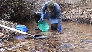 Gold prospecting on a new creek  panning and sluicing [upl. by Fredel]