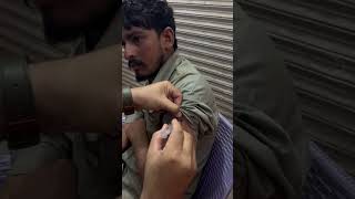 How to give im injection injection doctor injectionfunny trendingshorts shorts shortvideo [upl. by Pascale]