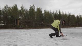 Flugfiske på isen  quotflycefishingquot  Flyfishing on the ice [upl. by Haroved31]