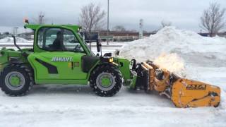 Merlo 256 snow removal [upl. by Yesnel]