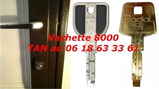 TUTO comment changer une serrure Vachette 8000 et son cylindre [upl. by Nylle]