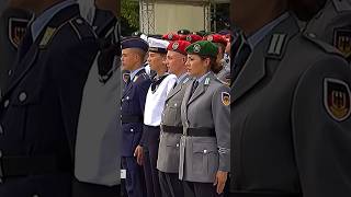 Soldaten der Bundeswehr singen die Deutsche Nationalhymne  Musikkorps der Bundeswehr Gelöbnis 2019 [upl. by Sihunn479]