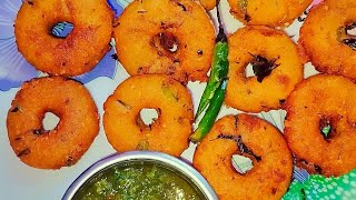 सूजी बड़ा नाश्ता कुरकुरा और नरम banai Mintu meinsatvikrasoi231 streetfoodideas [upl. by Enyal547]