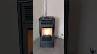 Piec kominek z dystrybucją gorącego powietrza Piro kominek fire fireplace kominki piec stove [upl. by Weir]