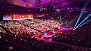 Lied Mut tut gut Das Konzert ichglaubeandich von Monsterfreunde in Wiener Stadhalle 30062023 [upl. by Nahgeem868]