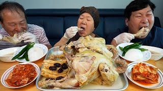 커다란 토종닭을 가마솥에 푹 고아 만든 삼계탕 Samgyetang made with large native chicken 요리amp먹방  Mukbang eating show [upl. by Skelton]