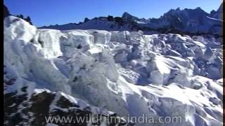 Flying over Himalayan glaciers [upl. by Niwhsa]