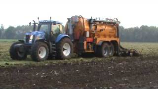 Loonbedrijf Prenger met New Holland T8020 en Veenhuis Schuifassentank [upl. by Gannon]