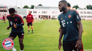 Das Training des FC Bayern in voller Länge [upl. by Edrahc]