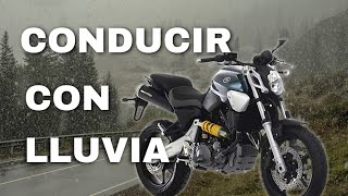 TOP 10 CONSEJOS de COMO CONDUCIR una MOTO en DIAS de LLUVIA ⛈️ [upl. by Kcirdle40]