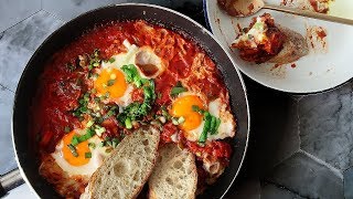 Simple Shakshuka  Eggs in Hell [upl. by Trinatte]