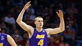 Northern Iowa vs Texas Paul Jesperson halfcourt buzzerbeater [upl. by Brodench]