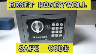 How to Reset HoneyWell Safe Code [upl. by Erdnaed593]