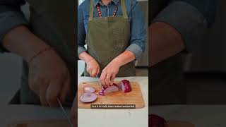 How to chop a onion onion knifeskills vegetables nutrition healthandwellness shortsvideo [upl. by Amorete]