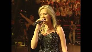 Nou wat nou  Boerejol Medley  Juanita du Plessis 10 Jaar Platinum Treffers Livequot 2009 [upl. by Neddie]