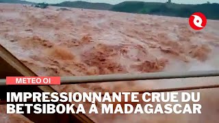 Impressionnante crue du fleuve Betsiboka à Madagascar [upl. by Annunciata671]