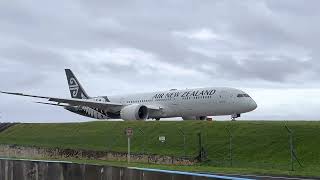 Air nz Landingrarotonga [upl. by Ahsinel]