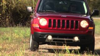 2014 Jeep Patriot  TestDriveNowcom Review with Steve Hammes  TestDriveNow [upl. by Aihsemek7]