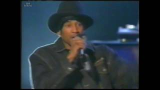 QTip Vivrant Thing Live Soul Train Awards 2000 [upl. by Nilam840]