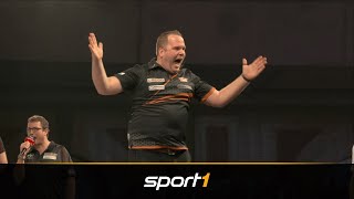 Darts WM 2023 Dirk van Duijvenbode siegt im Sudden Death mit 43  SPORT1 DARTSWM 2023 [upl. by Anada]