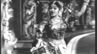 Raja Desingu Tamil 1960  Paal Kadal Alaimele  Padmini Dance [upl. by Previdi633]