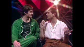 Mike Oldfield  Interview  TOTP 1980 HD [upl. by Airegin]