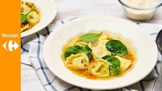 Italiaanse maaltijdsoep met tortellini en erwtjes [upl. by Allegna]