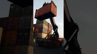 Linde Reach stacker operator [upl. by Kendry473]