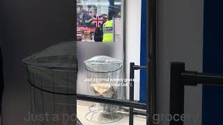 Shop thief caught in lidl in Luton uk shoplifting Luton shorts [upl. by Piks]