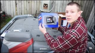 Unboxing of the Lowrance HDS7 Gen 3D Structure Scan [upl. by Nowell]