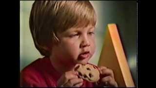 Nestlé Toll House Chocolate Chip Cookie Commercial from 1986 [upl. by Kerin]