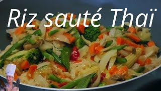 Riz sauté thai [upl. by Airetnohs]