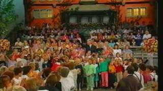 Gotthilf Fischer amp Kinderchor  Wir wandern Medley 1993 [upl. by Abelard]