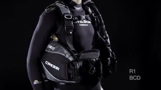 Cressi R1 Weight Integrated BCD Review  LeisurePro [upl. by Nakada]