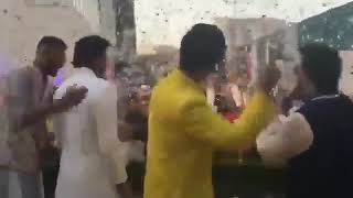 Hardik Pandya Karan Johar Shahrukh Ranbir Dancing to Ankh Mare song  AkashShlokaWedding [upl. by Hornstein]