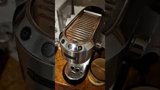 Мигающий индикатор пара DeLonghi EC 685 M Очистка от накипи кофемашины [upl. by Marje]