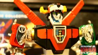 30th Anniversary Voltron Diecast toy  Toynami New york Toy Fair 2014 [upl. by Stroup]