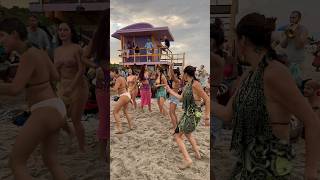 🇺🇸 Miami Beach Dance Party [upl. by Jeannie]