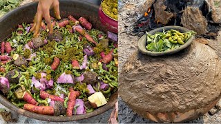 Jethalals Favourite Gujarati Umbadiyu🤩🤩 जेठालाल का पसंदीदा मटका मिक्स वेज👌🏻👌🏻 Indian Street Food [upl. by Teemus]