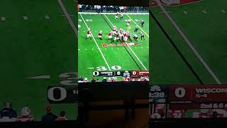 Wisconsin vs Oregon who will win collegefootball [upl. by Cyma]