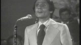 Abdel Halim Hafez  Foq el shok Live 12 عبدالحليم حافظ فوق الشوك [upl. by Barvick412]