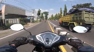 RAW ONBOARD POV Vario 125 Old KZR High Speed Cruise [upl. by Golda855]