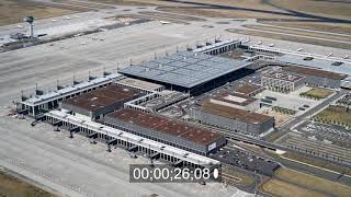 Abfertigungs Gebäude und Terminals auf dem Gelände des Flughafen in Schönefeld in Brandenburg [upl. by Corella]