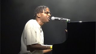 Yamê  Bécane Live pianovoix Paris La Cigale  MaMA Festival 2023 [upl. by Eitten]