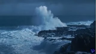 Ondas do Mar Quebrando nas Pedras  Sons Relaxantes para Dormir e Meditar 🌊 [upl. by Monson]