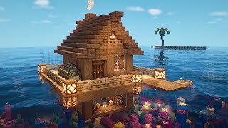 Minecraft Tutorial  How to Build a Starter Survival House on Water [upl. by Lukash]