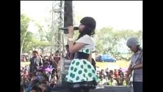 Secawan Madu  Via Vallen OM MONATA LIVE SRIKATONKAYEN 2013 [upl. by Enoitna640]