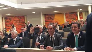 Strache und Strolz scherzen vor der Angelobung [upl. by Alemac627]